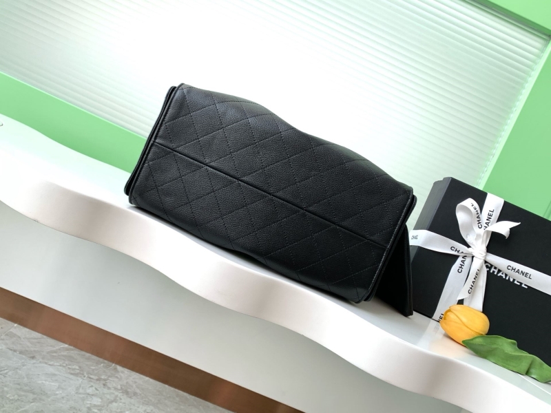 Ch**el 25c hobo bags